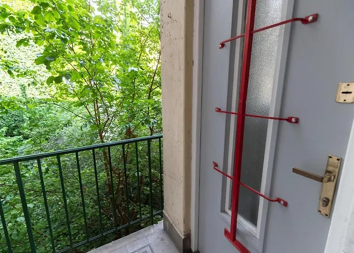 Second Floor Apartament *