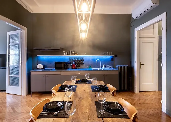 公寓 Second Floor *