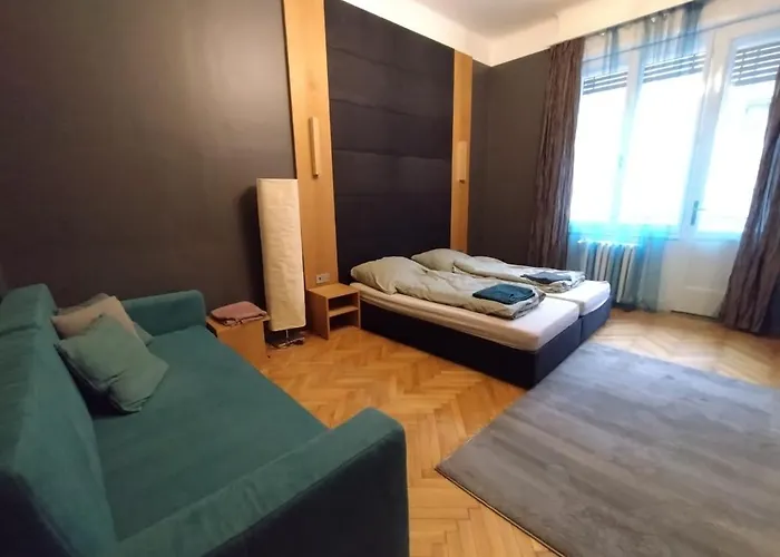 Second Floor * Boedapest